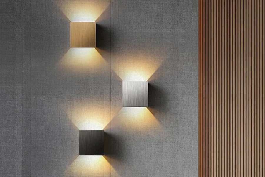 Optimizing Creative Lighting's Free Shipping Strategy with Curvature AI